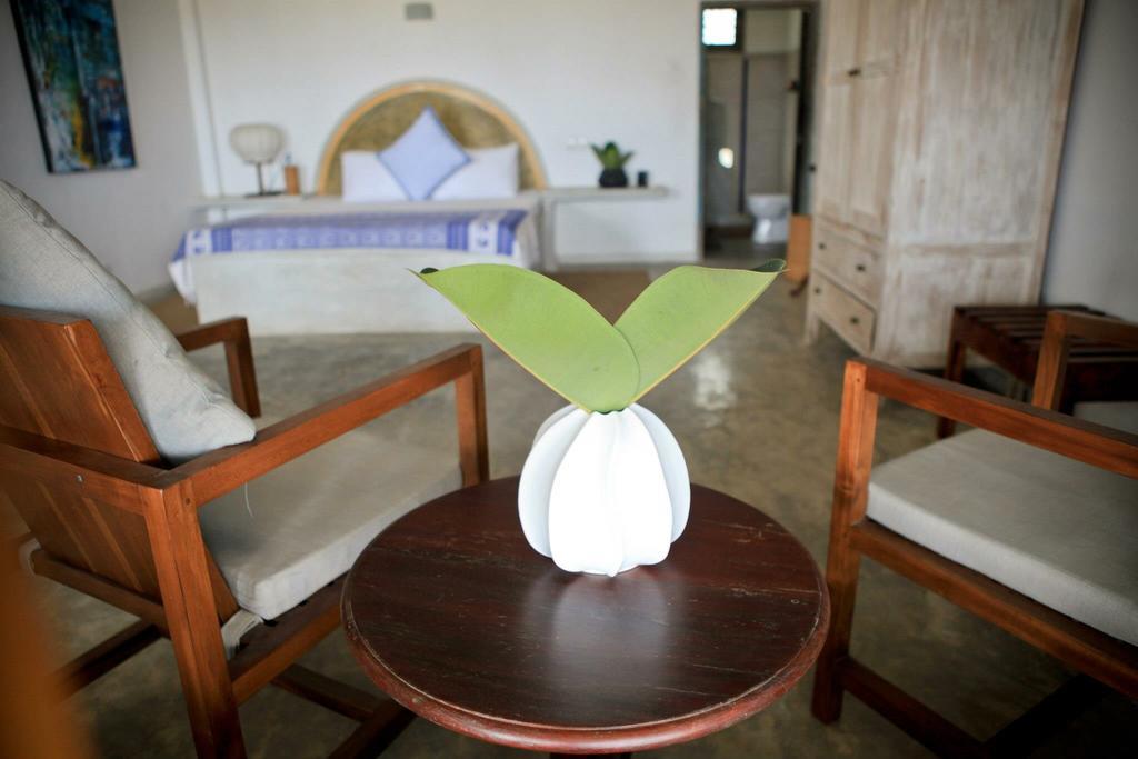 Coco Mari Villa Хиккадува Экстерьер фото