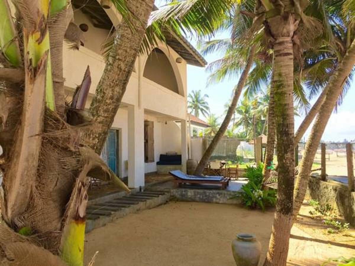 Coco Mari Villa Хиккадува Экстерьер фото