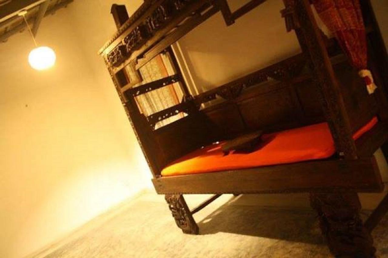 Coco Mari Villa Хиккадува Экстерьер фото