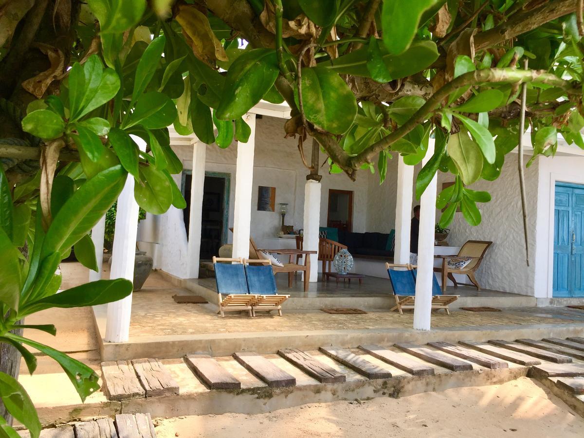 Coco Mari Villa Хиккадува Экстерьер фото